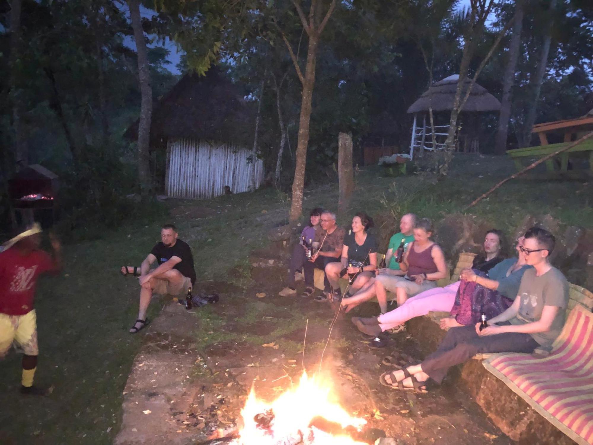 Dave The Cave Eco Lodge And Cultural Campsite Rubirizi Экстерьер фото