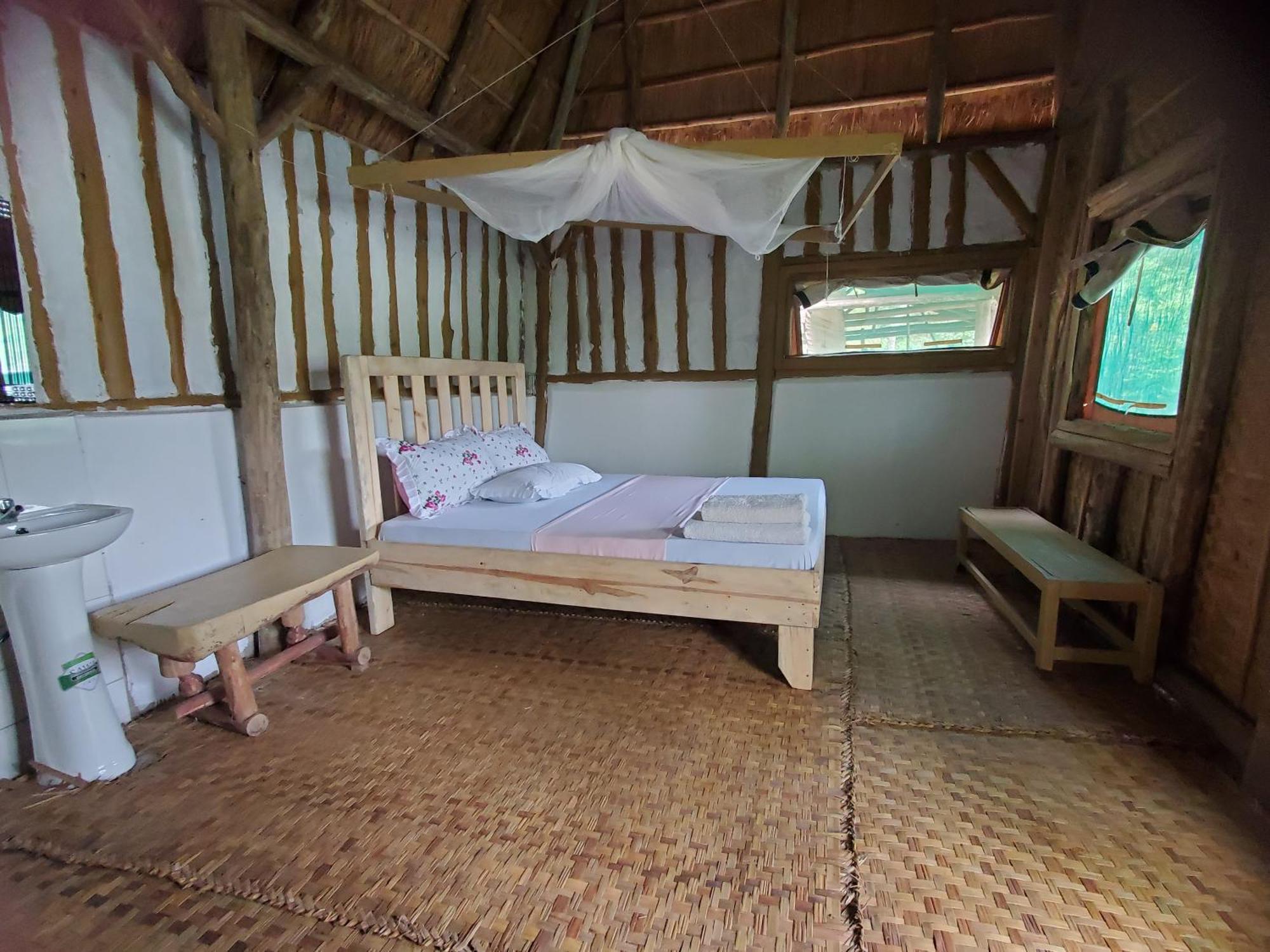 Dave The Cave Eco Lodge And Cultural Campsite Rubirizi Экстерьер фото